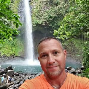 Meet your Posher, Robert